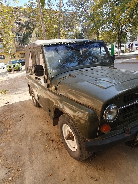 Uaz 1985 yil sotiladi