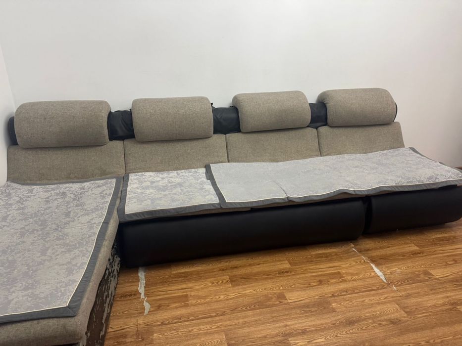 Диван б/у 3 метра для гостиной