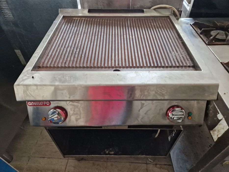 Grill electric cu sau de banc, gaz sau curent