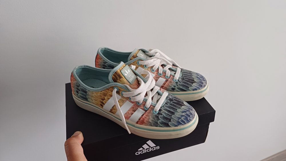 Adidas model deosebit