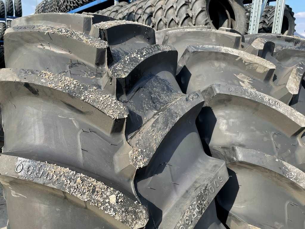 Anvelope noi 600/70R30 radiale pentru tractor fata JOHN DEERE