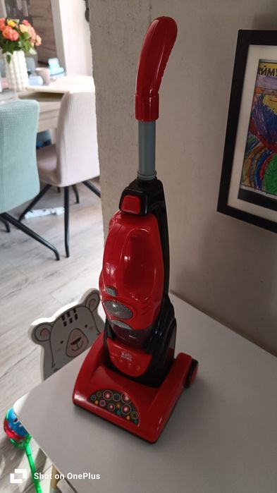 Играчка прахосмукачка