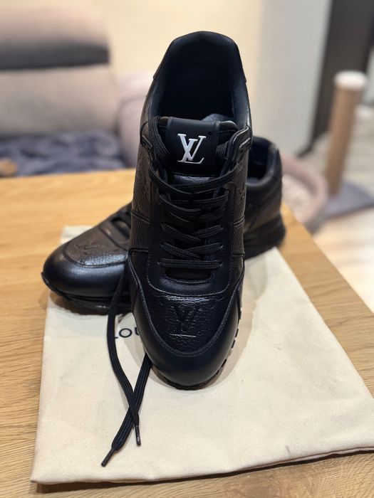 Обувки Louise Vuittton