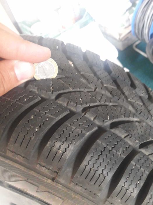 Зимни гуми с железни джанти