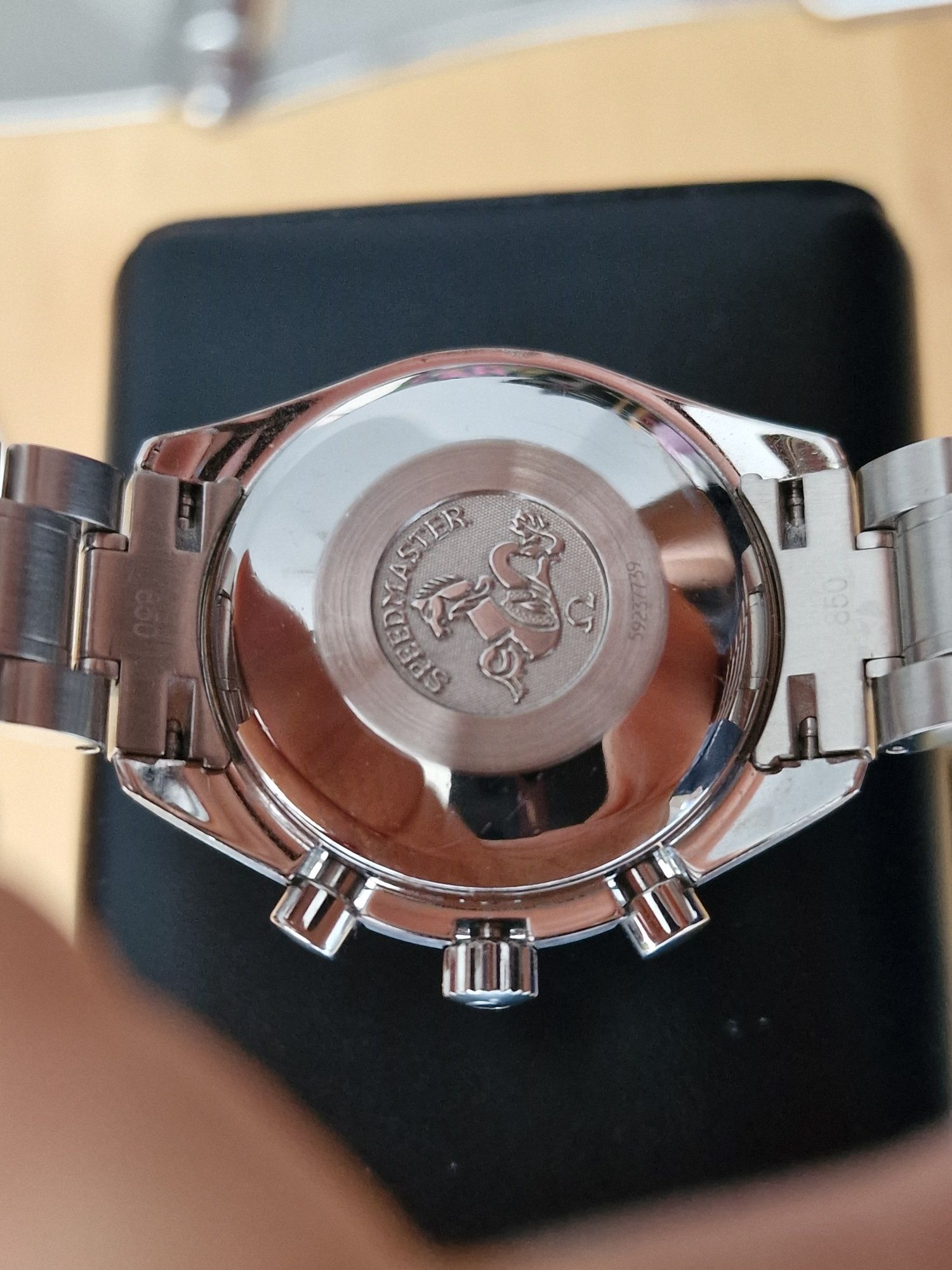 Часовник Omega Speedmaster Date 39mm
