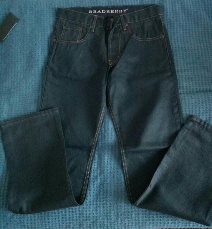 Продам новые джинсы из Турции