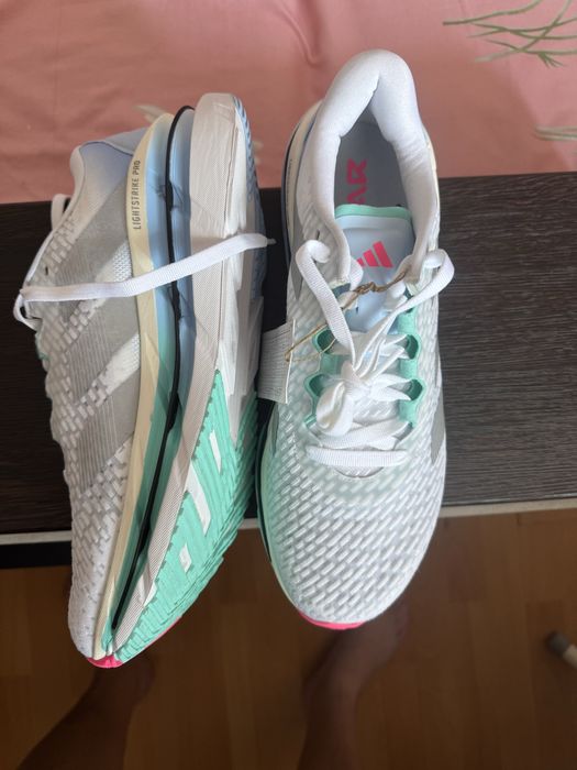 Adidasi adidas nr 42
