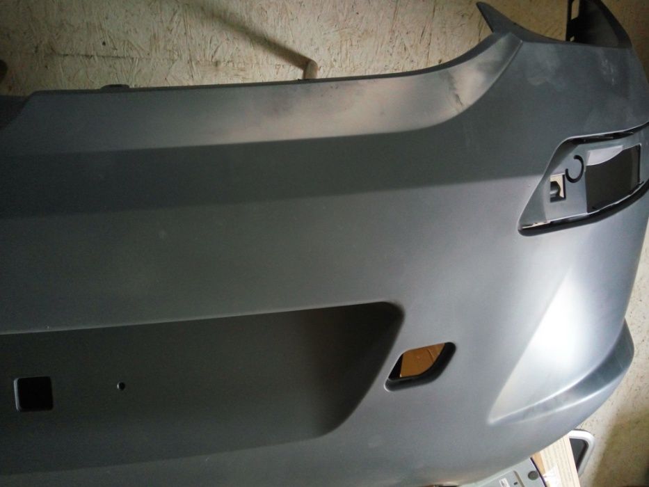 Bara (spoiler) spate fara locas de senzori de parcare Peugeot 308