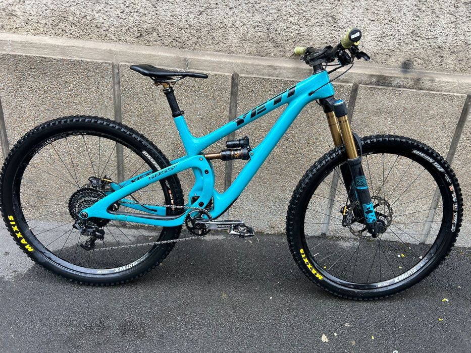 Bicicleta Full Suspension Carbon Yeti 29” Fox36 Kashima ca noua !