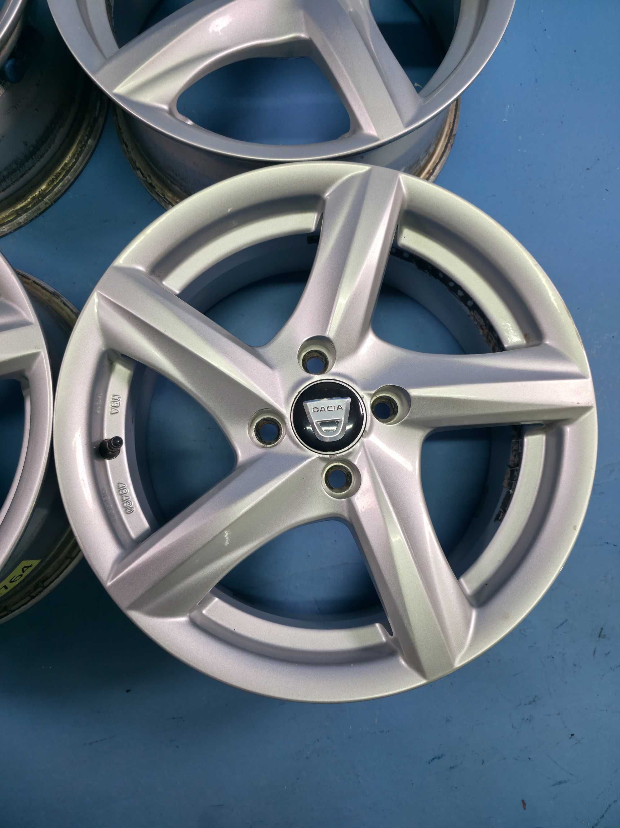Jante Aliaj 4x100 15'' - Dacia Logan Sandero Lodgy 6.5J ET 39 !