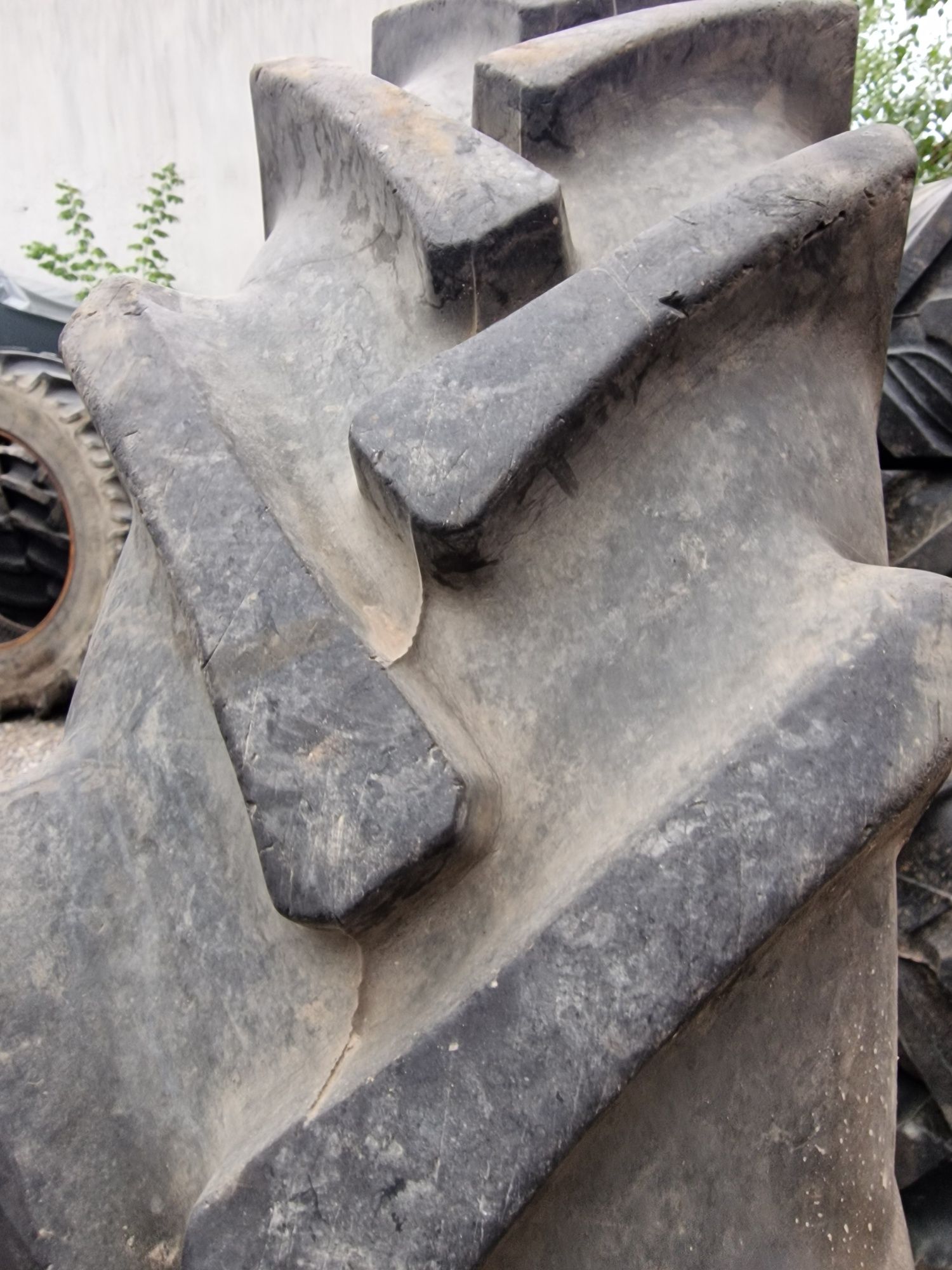 ANVELOPĂ Agri 12.4R36 marca Semperit