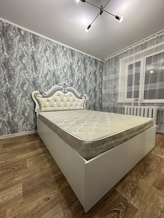 Продам 2х спальную кровать 160*200 в отличном состоянии!