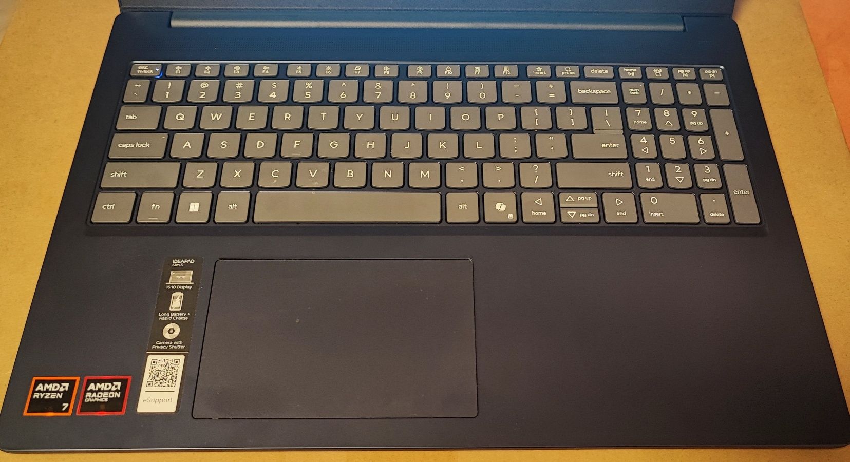 LENOVO IdeaPad Slim3 16AHP10 Ryzen7 8840HS 16"FHD 16GB SSD512 !