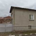 Продава се къща в с. Черна гора