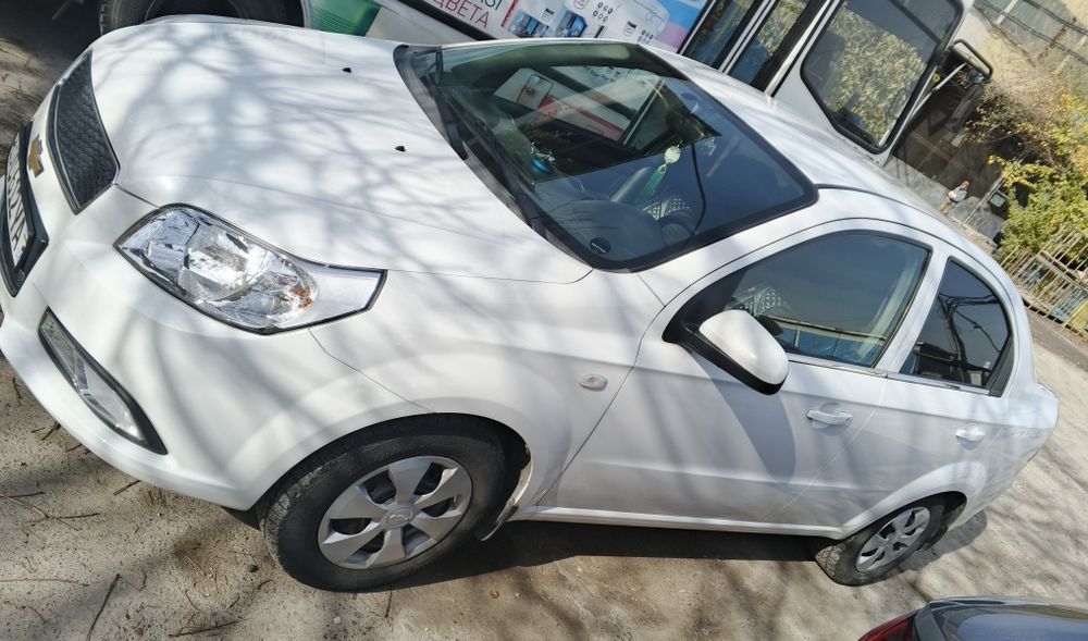 Продам Нексию 3 в отличном состоянии.