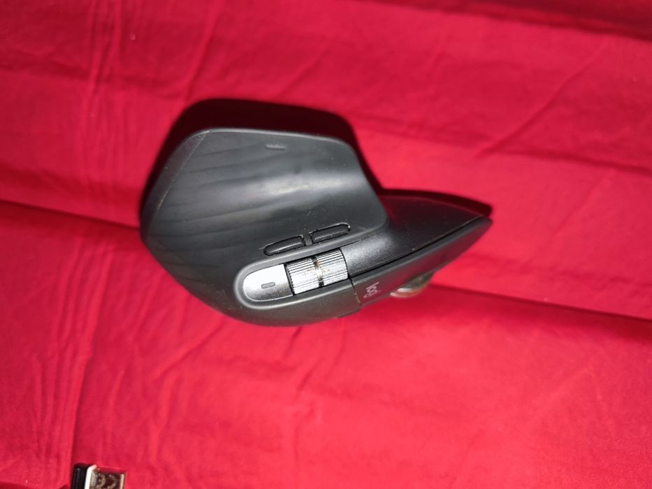 Logitech MX Master 3 Bluetooth Wireless Mouse