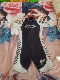 Costum de scufundări 3 ani