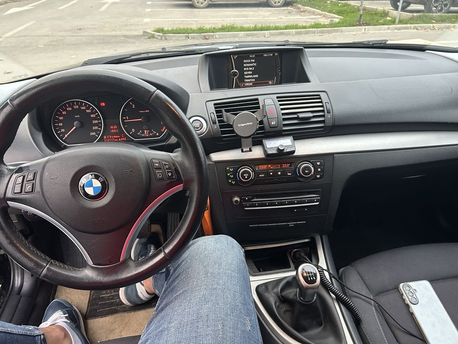 Vand/Schimb BMW seria 1 2010