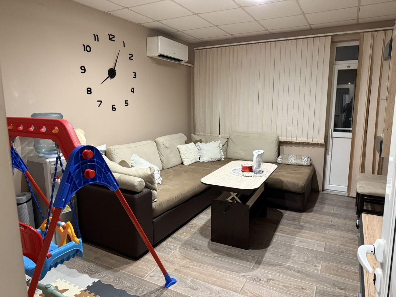 Продава се Тристаен апартамент в Дупница - 70 кв.м за 1286 €/кв.м - Снимка #5