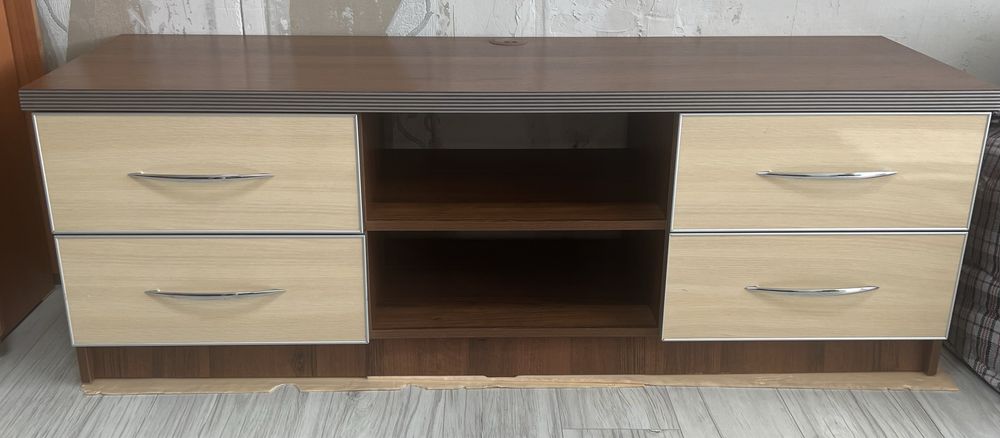 Тумба под телевизор