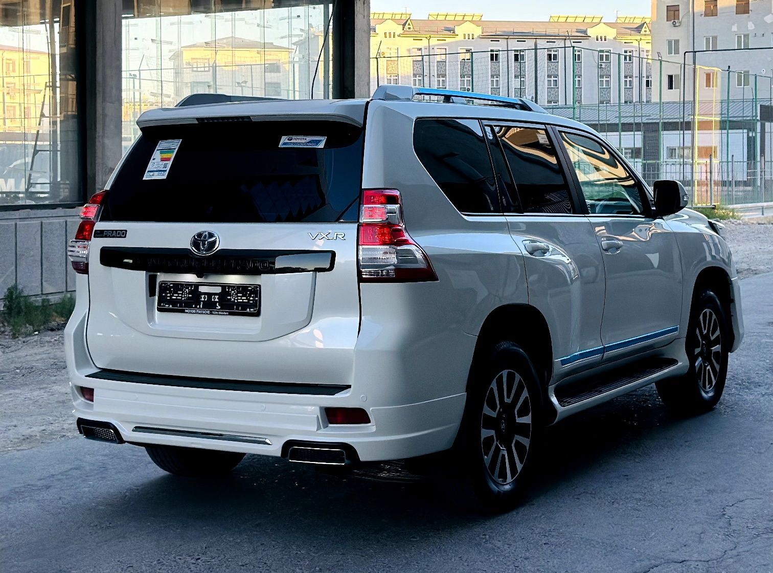 Tayota Land Cruiser Prado 150 VX Full Pozitsya Yaponka