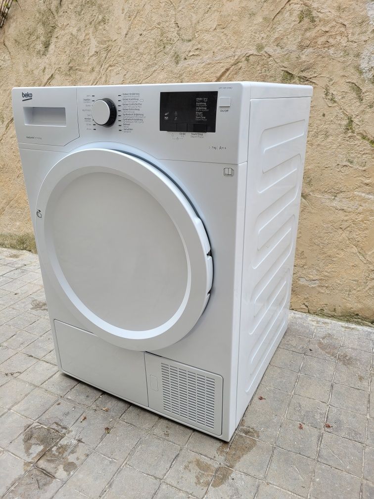 Сушилня с темопомпа Beko DPY7405 XHW3
