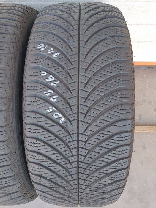 Всесезони гуми 2 броя GOODYEAR Vector4seasons 205 55 R16 дот 2318