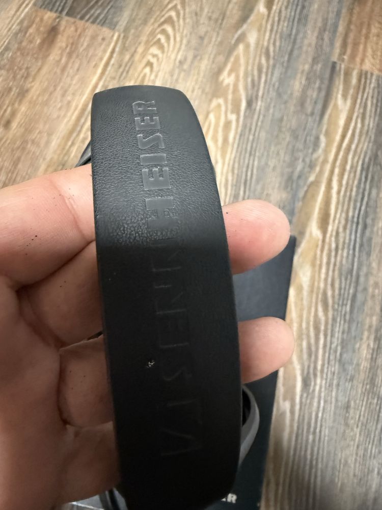 Продавам слушалки Sannheiser HD 700