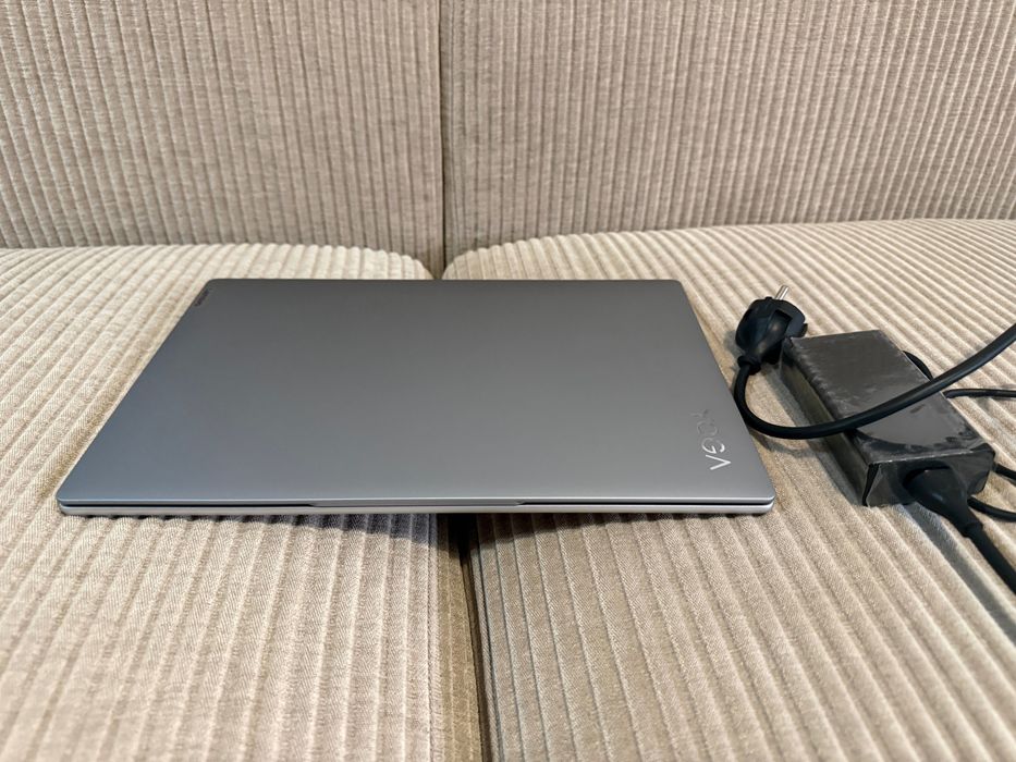 Lenovo Yoga Slim 7 ProX 14IAH7 - doua placi video(RTX-4GB)