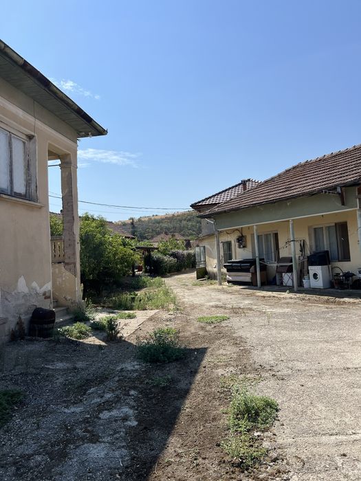 Продава се Къща в с. Биволаре, Област Плевен - 2000 кв.м за 30 €/кв.м - Снимка #5