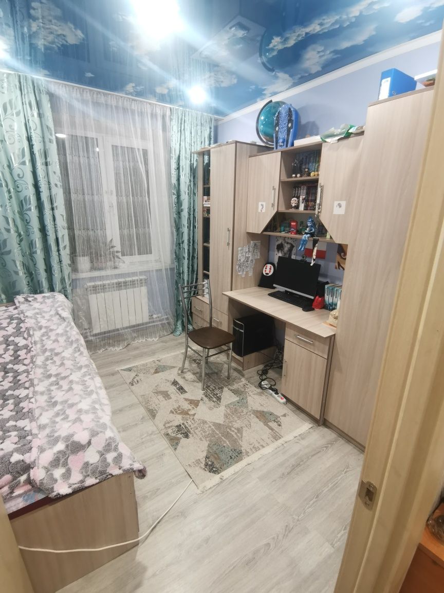 Продаётся 4-х ком кв-ра. Мкр Голубые Пруды дом 6