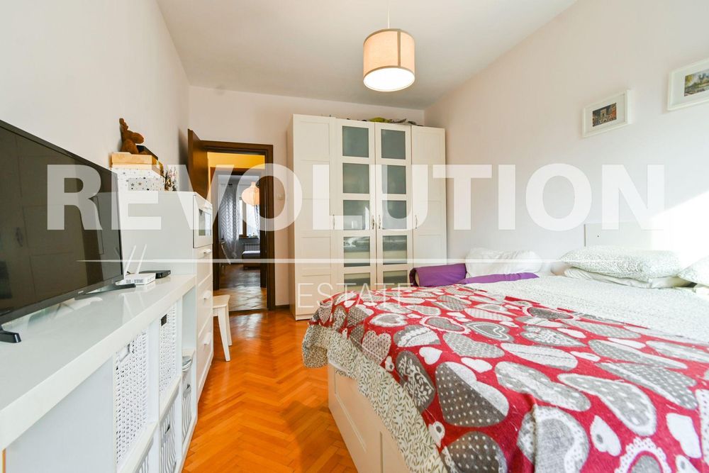 Продава се Двустаен апартамент в София, Център - 75 кв.м за 1836 €/кв.м - Снимка #8