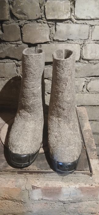 Продам Валенки Зимние.