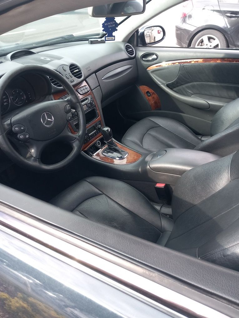 Vând Mercedes CLK 2.7 CDi