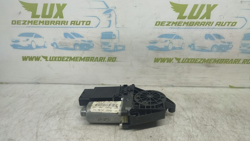 Motoras macara geam dreapta fata 3b4837752ms Volkswagen VW Passat B5.