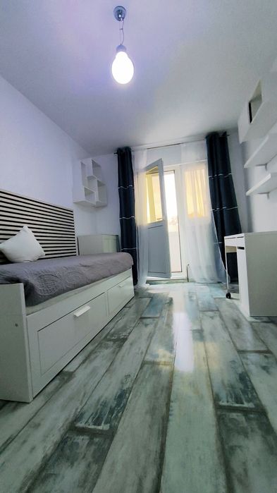 De inchiriat Apartament 4 camere, 2 bai, 2 balcoane pe Malul Timisului