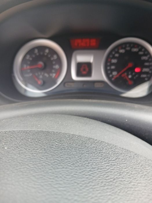Vand renault clio stare foarte buna