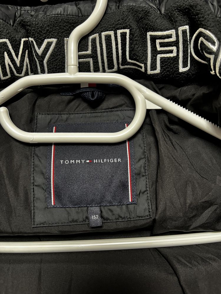 Яке с пух Tommy Hilfiger