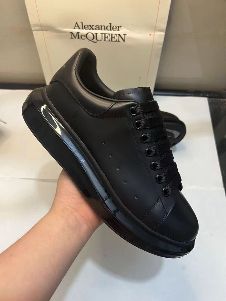 Adidasi Alexander McQueen