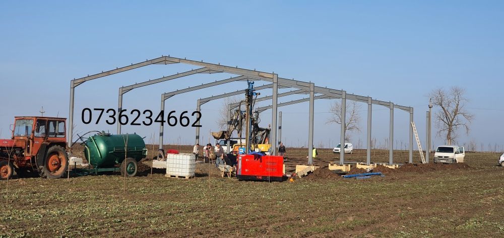 Hala pe structura metalica invelita cu panouri sandwich sau tabla