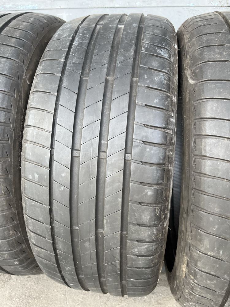 4 бр. летни гуми 245/45/19 Bridgestone AO DOT 2620 5-5,5 mm