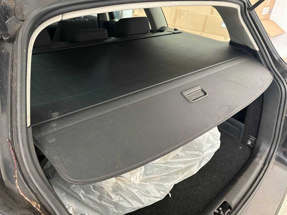 Rulou porbagaj culoare neagra vw passat b6 break model 2009