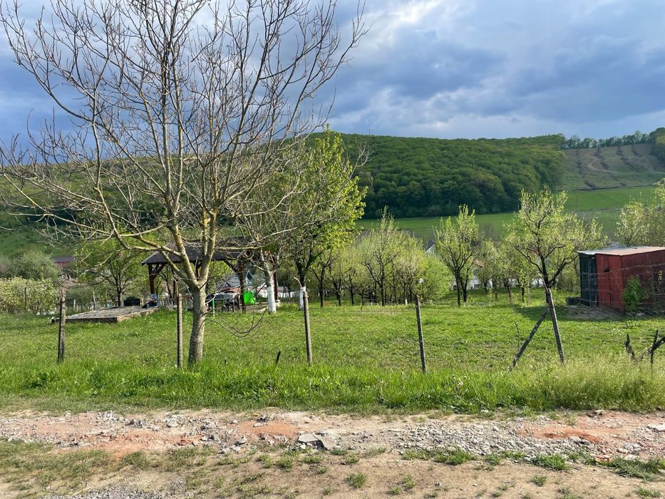 Teren de vânzare în Corunca