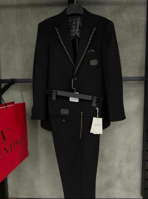 Costum  Valentino Dior Loro Piana Dsquared Versace Gucci