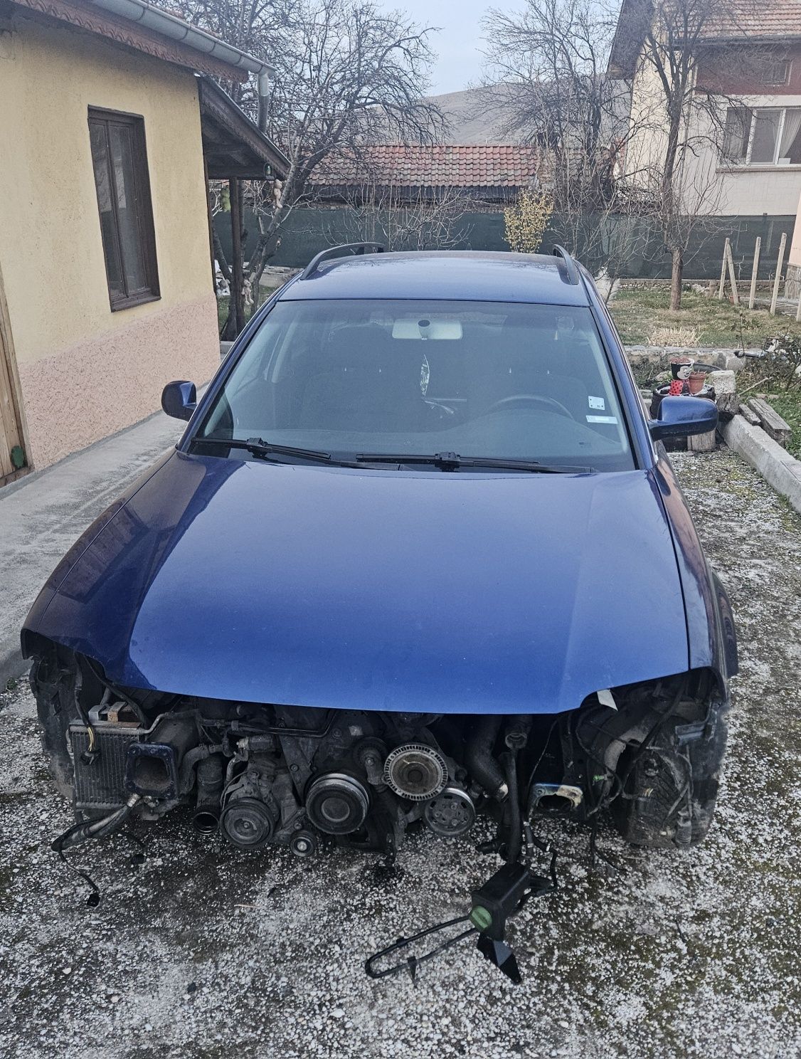 VW PASSAT ...1.9 TDI На части