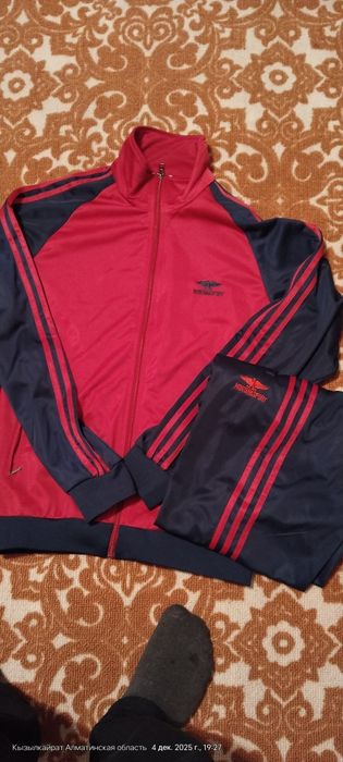 Спортивный костюм