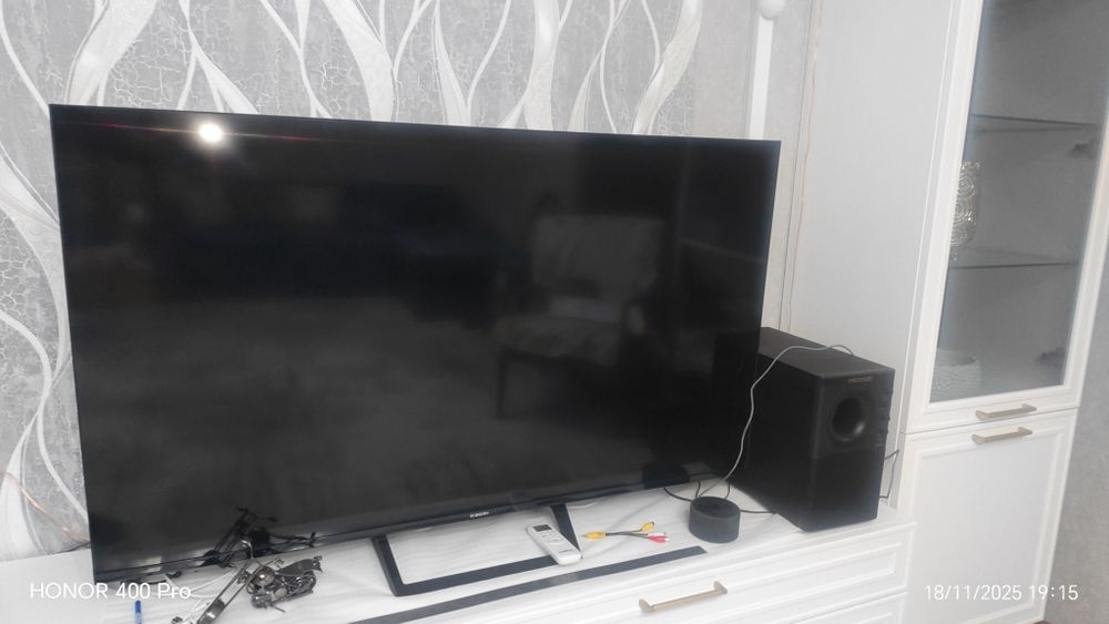 Срочно продаётся новый тв Xiaomi 55
