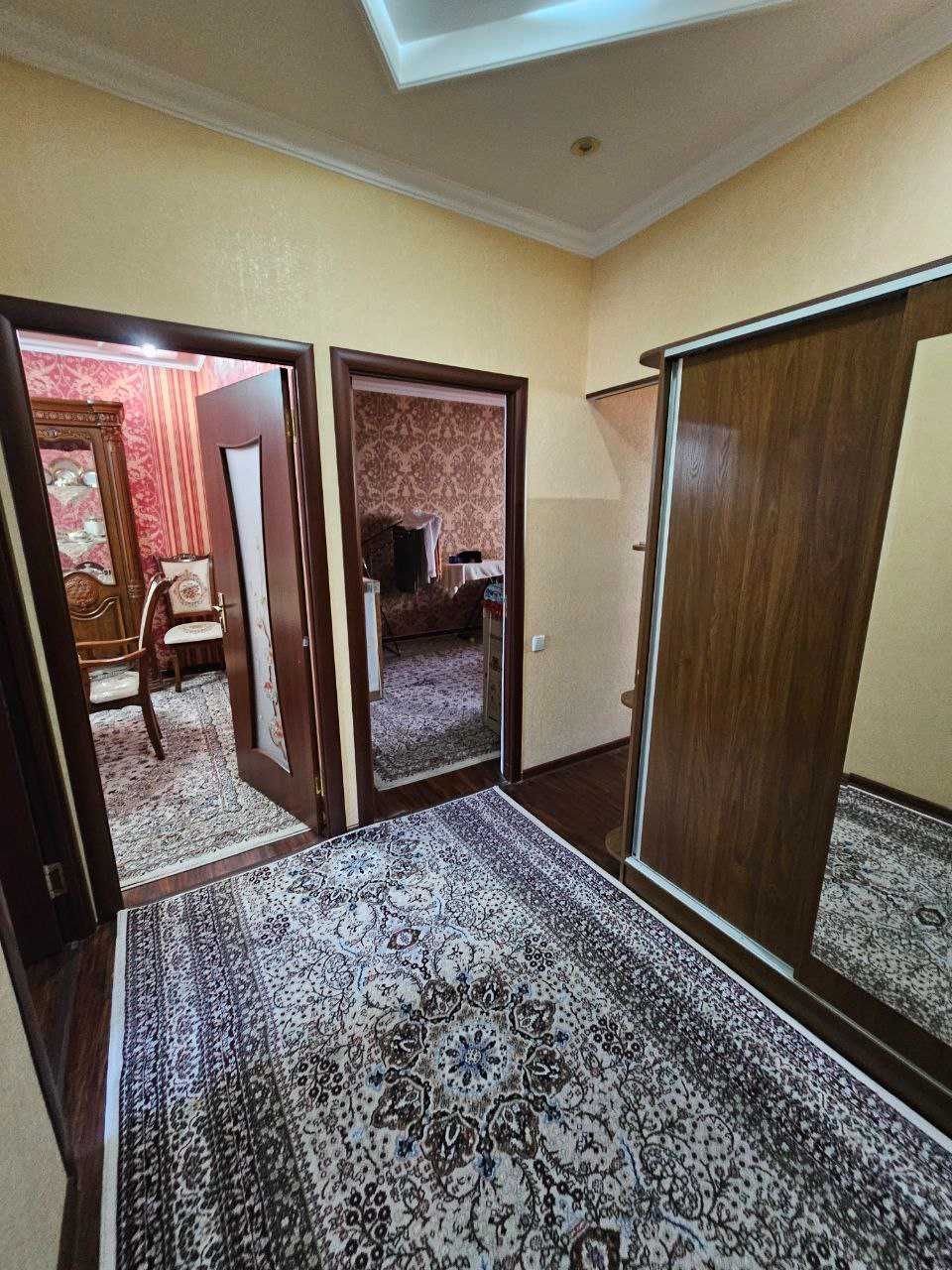 Юнусабад 13. 4 этажли домнинг 1 этажида 4 хонали сотаман.Ипотека