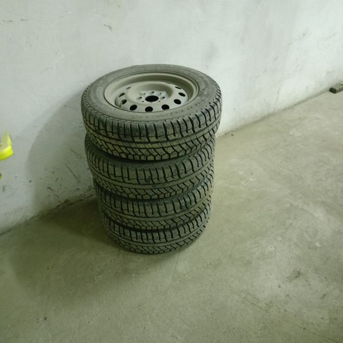 Продам диски с шинами