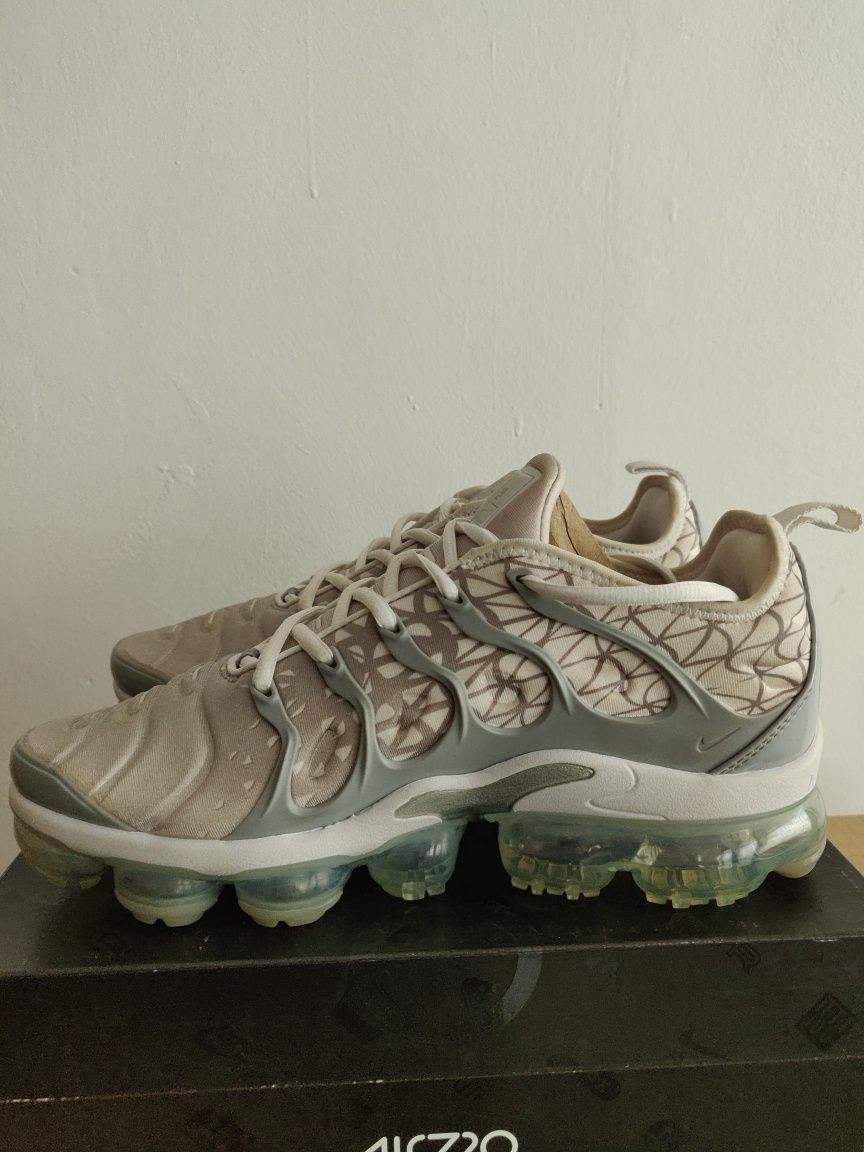 Nike Vapormax Plus 41 номер